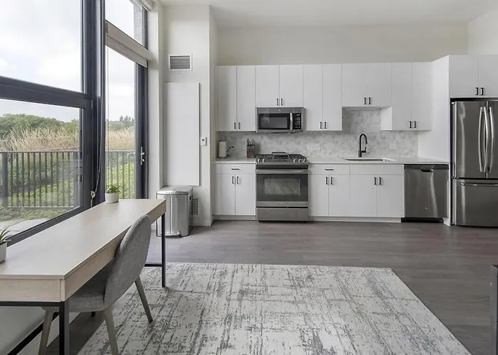 Апартаменты Landing Modern With Amazing Amenities Чикаго